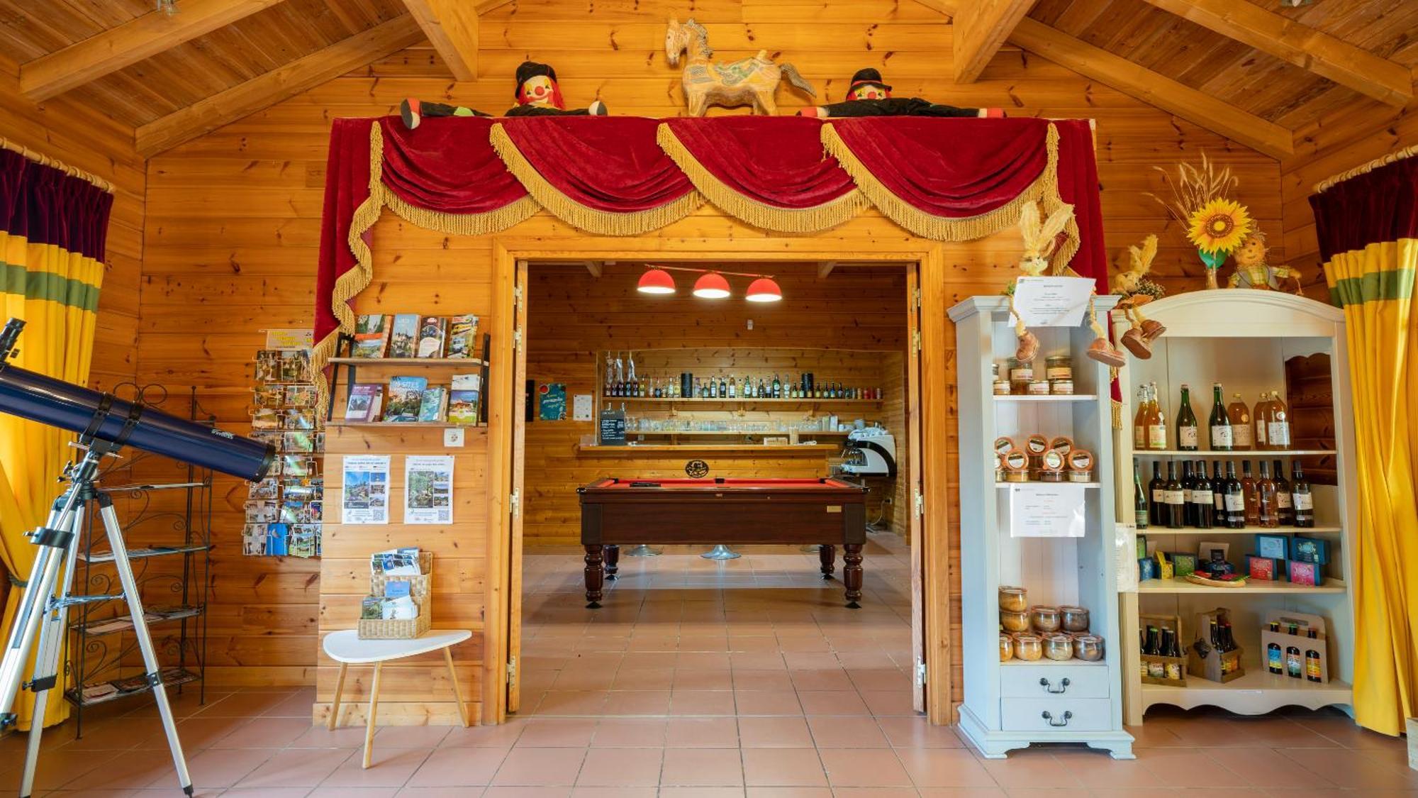Le Village Des Monedieres Chamberet Exteriér fotografie