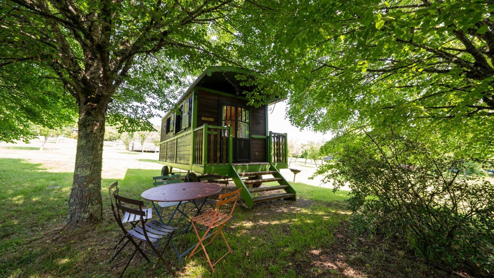 Le Village Des Monedieres Chamberet Exteriér fotografie